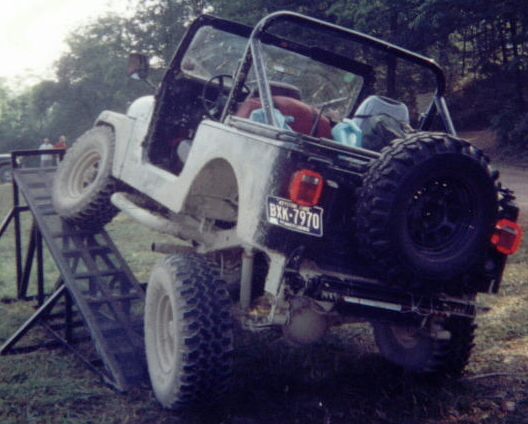Rusty ramps a 10 at Gore in june 2000