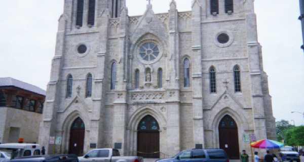 San Fernando Cathedral (1738); Oldest parrish in Texas; James Bowie married here; Crockett, Bowie and Travis Buried Here.