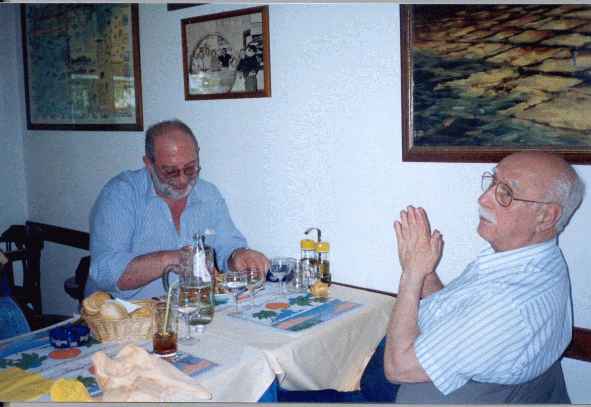 Daniel Finkelstein (Email Tournament Office) and A.R.Ramirez (ARG) (24.476 bytes)