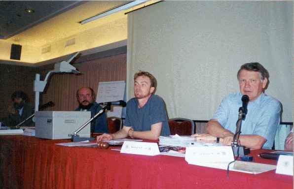 Chris L�ers (ICCF Email Office Commissioner) with Alan Borwell (ICCF President) (18.979 bytes)