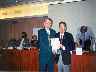 Alan Borwell (ICCF President) with Dar�o Biella-Bianchi (LIPEAP) (20.577 bytes)