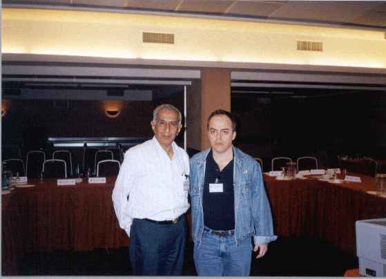 H. J. Samtani (IND) and Carlos Cranbourne (CADAP President) (18.624 bytes)