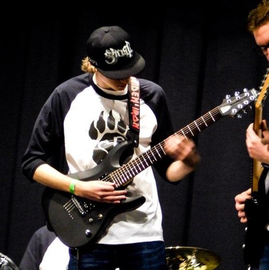 Derek Jacketta performing in Southpaw