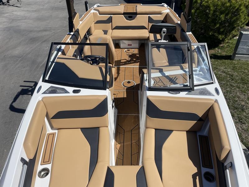 customboat