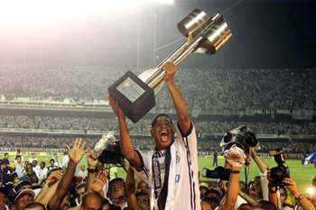 Ta�a do Campeonato Brasileiro de 1999 (14323 bytes)