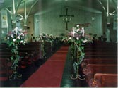 candelabros en pasillo