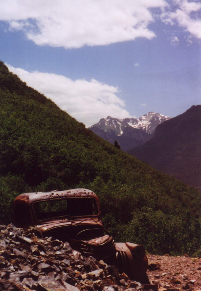 Old truck at Seniorita mine