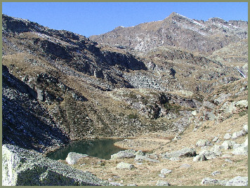 ruhige Bergseen