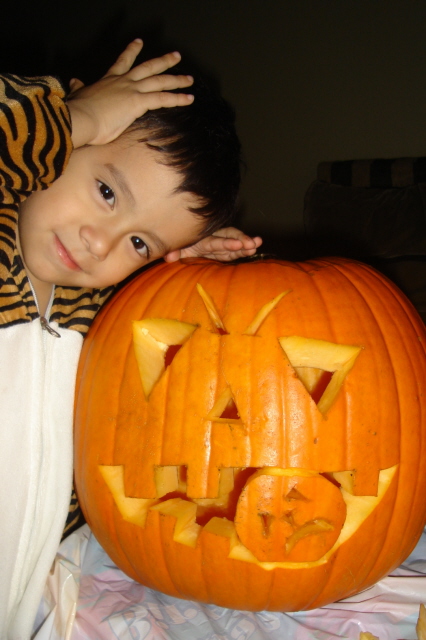 JulianAnyaKieraHalloween