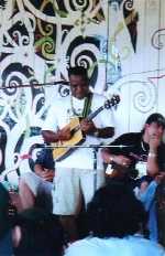 The happening Guitar Dude from Tarika (Madagascar) 