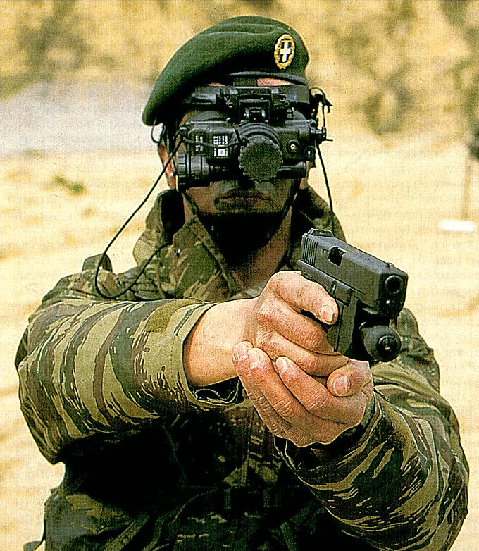 Glock 17 and night vision