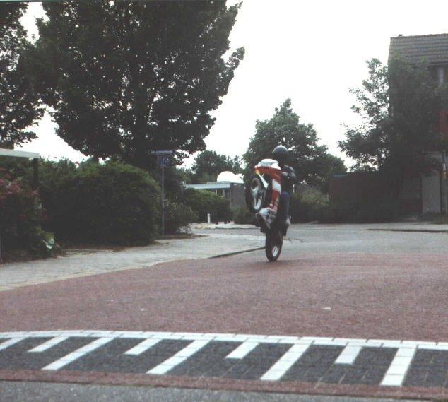 DON'T TRY THIS AT HOME!!!