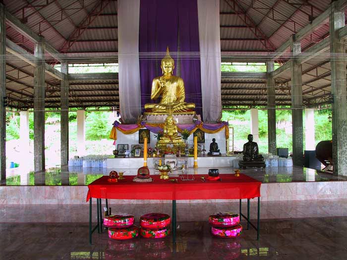 05-Buddha-in-large-sala