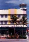 Waldorf Towers Hotel.jpg (70598 bytes)