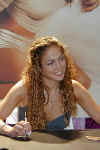 jennifer_lopez.jpg (45662 bytes)