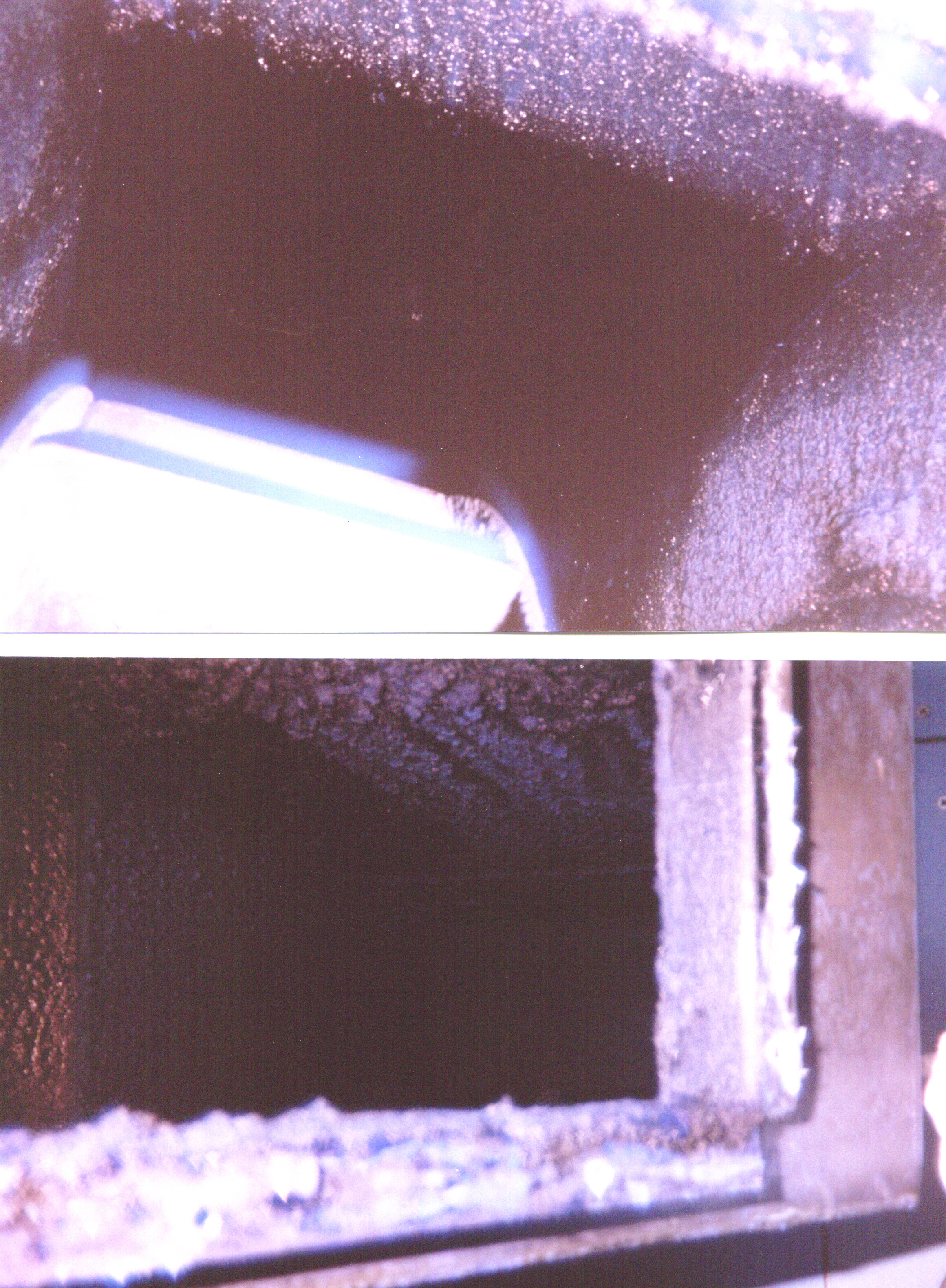 This totally greasy ductwork had been untouched for about 15 years, until we got there. The client regularly hired a vent cleaner, but he never got this far. Our first cleaning was the first proper one.