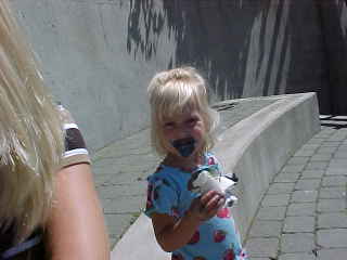 Ali loves the blue ice cream, Aquarium.