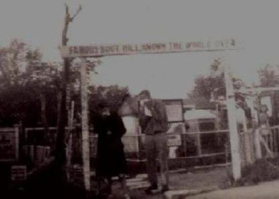 [Boot Hill Cemetery, Dodge City, Kansas, 1945.]
