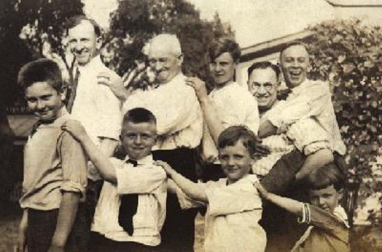 [McCuskey, Carter and Richards men - May 30, 1922]