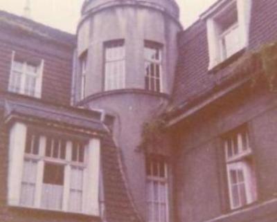 [Courtyard view of the Hotel International in Leipzig]