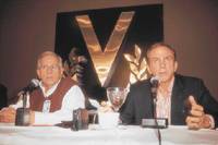 Un a�o movido para Osmel Sousa y Joaqu�n Riviera