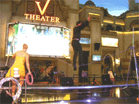 Tight rope / Jugglin Show in front of Theater in Aladin Mall.