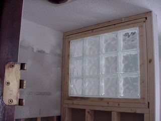 glsblock.jpg (67382 bytes)