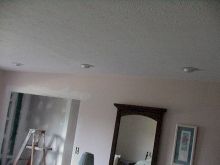 bedroomlight.jpg (32752 bytes)