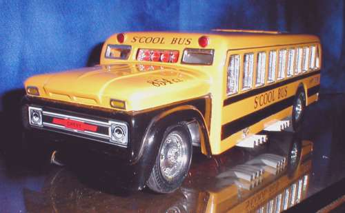 scoolbus18_500x309