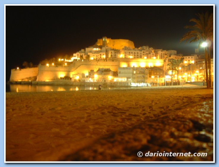 travel-peniscola-night22