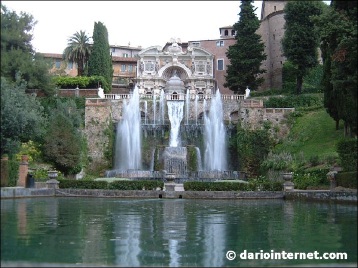 travel-tivoli-main-fountain293