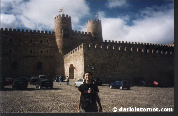 travelsiguenzaparadorday