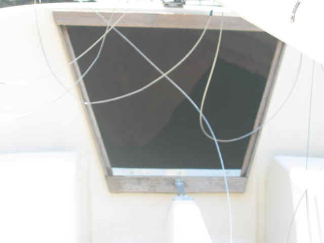 Hatch.jpg (25353 bytes)