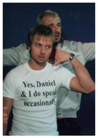 A new & original way to get across important messages without having to speak! Not that Darren has a problem speaking..