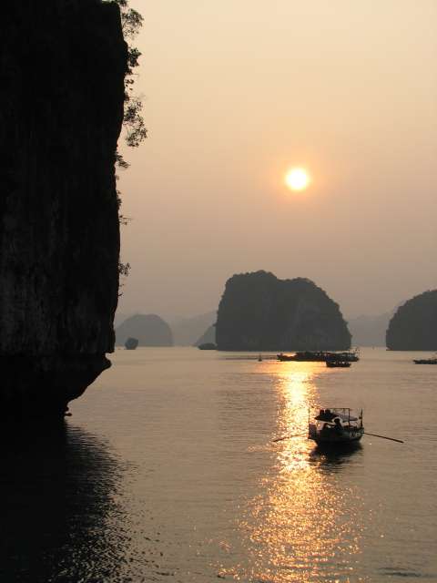 Halong sunset