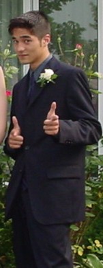 yeah! I'm like pointing at chu! Follow me, to learn about me!