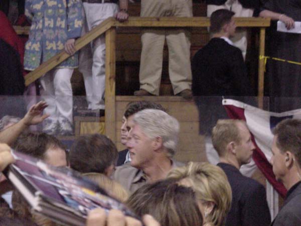 clintoncrowd