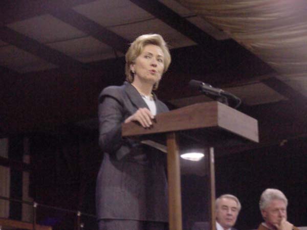 hillarypucker
