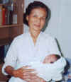 Annabelle & Grandmother.jpg (33715 bytes)
