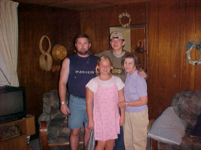 TheMoores.jpg (29412 bytes)