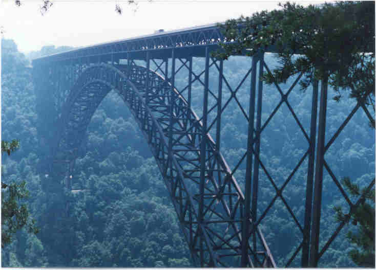 newrivergorgebridge.jpg (28241 bytes)