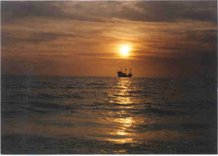 piratesatclearwater.jpg (15563 bytes)