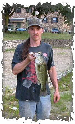 Congratulations to Tom Smith (aka: "eggbert" on BDO's Fishtalk)&nbsp; on his catch!!! This is his biggest bass to date. It was 19 inches long and weighed in at 4 1/2 lbs. He caught it on a red shad , texas rigged, 6" Zoom Dead Ringer in the pond at his apartment complex located in Northwest Ohio.&nbsp; Nice catch Tom!!!!