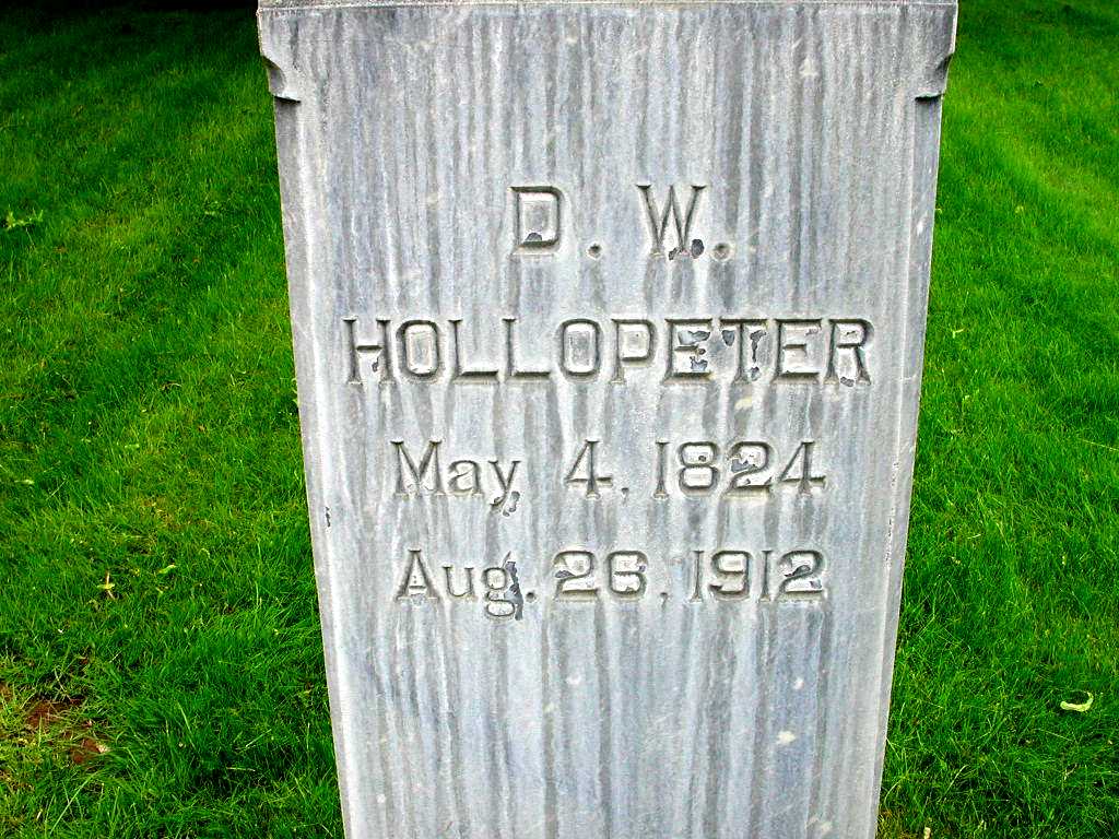 Close-up, Daniel W. Hollopeter�s headstone
