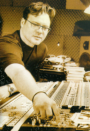 Torsten working at paraDOX Studios