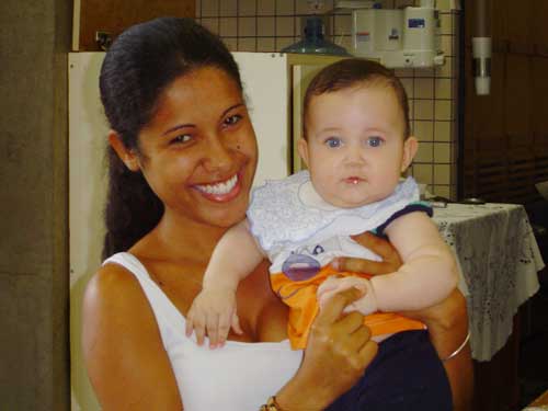 Essa aqui &eacute; a J&ocirc;, amiga da mam&atilde;e l&aacute; da Caixa!