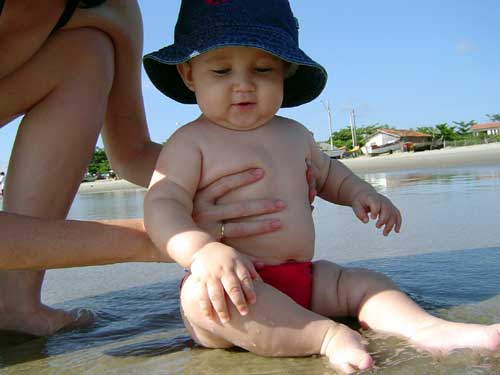 Adorei meu primeiro banho de mar!
