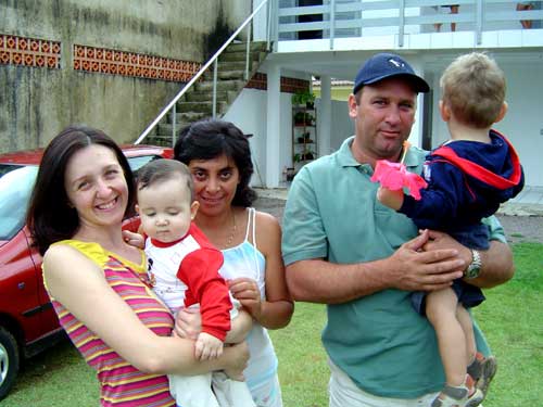 Mam&atilde;e. Tia Malu e Tio Jaime!