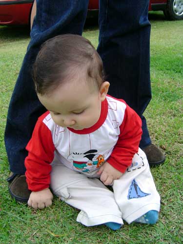 Sentado curtindo uma graminha!