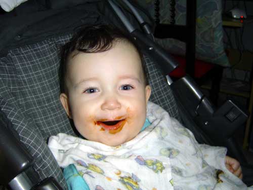 Tava comendo uma papinha de ameixa!